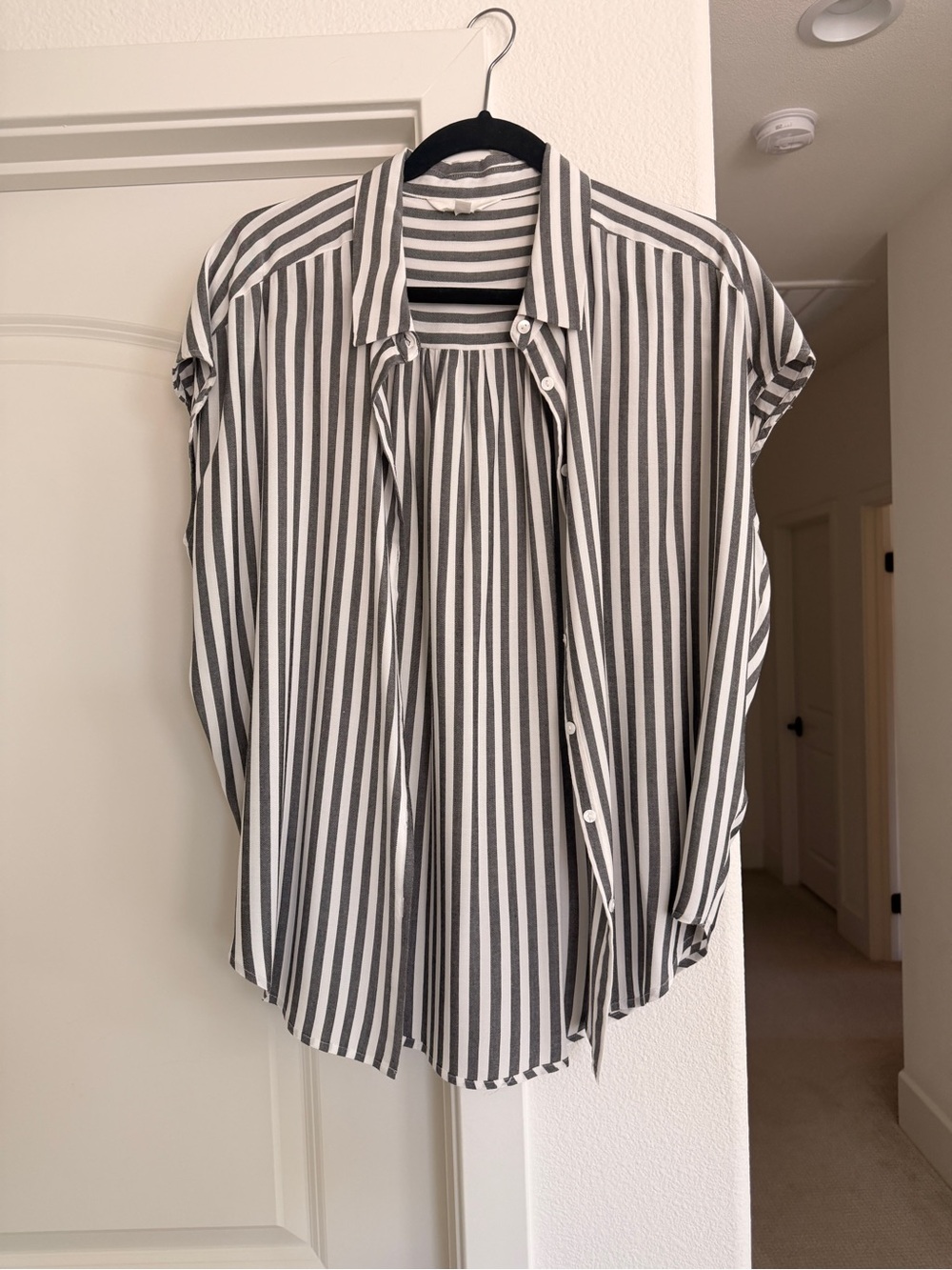 Ripe Maternity Ada Stripe Button Front Tie Shirt Gray White Size M - Picture 6 of 7